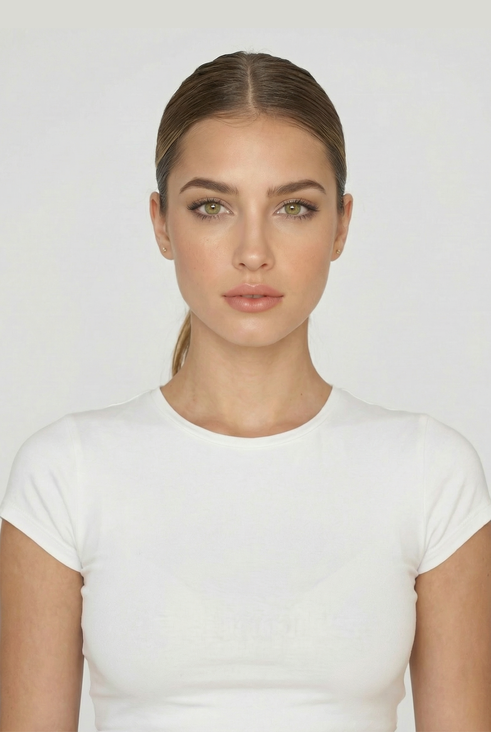 Model portfolio - Jacqueline Bazbaz portrait